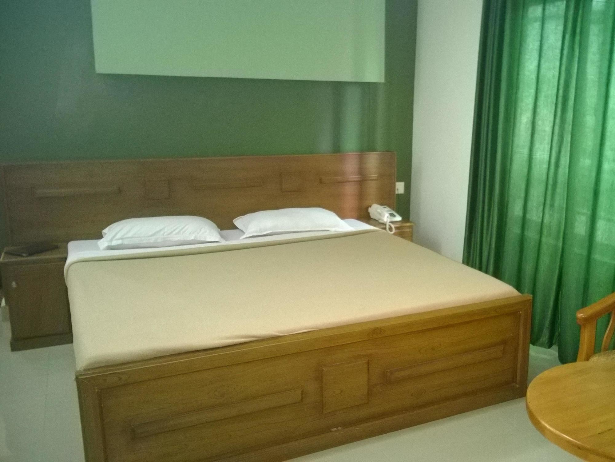 Hotel Madikeri Heritage מראה חיצוני תמונה